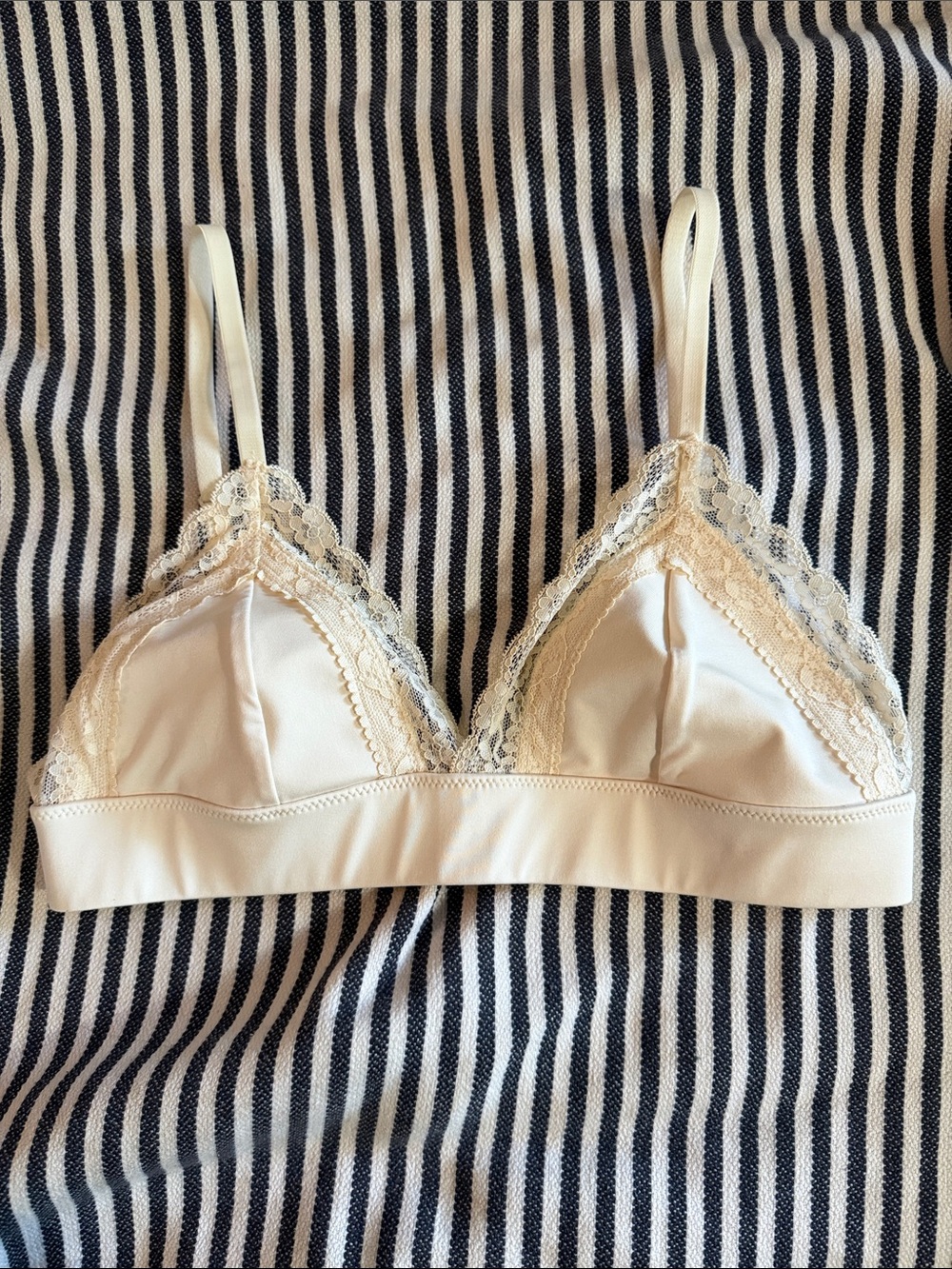 Spell Cream Lace Bralette  sz M never worn